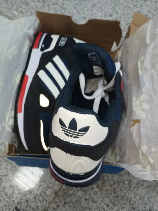 Adidas ZX 750 Zapatillas Negras y Azules