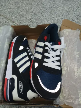 Adidas ZX 750 Zapatillas Negras y Azules