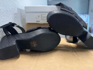 Bimba y Lola Zapatos T.38 Negros