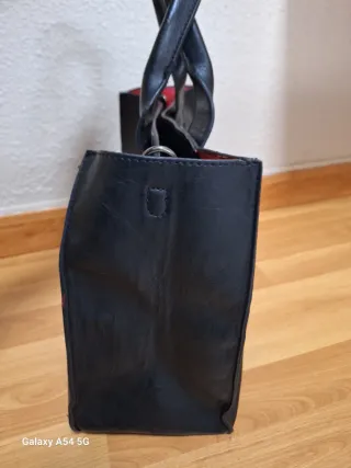 Bolso Prada Negro y Rojo