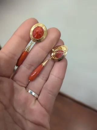 Pendientes Oro 18k Camafeo Coral Auténtico