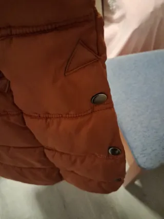 Abrigo plumón Eureka naranja con capucha