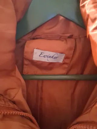 Abrigo plumón Eureka naranja con capucha