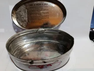 Caja metálica antigua parches camión SAMI