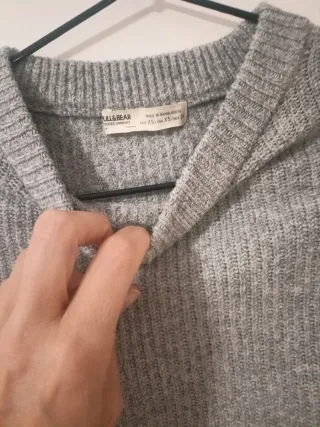 Jersey Bershka gris corto