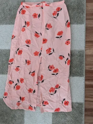 Falda larga floral rosa