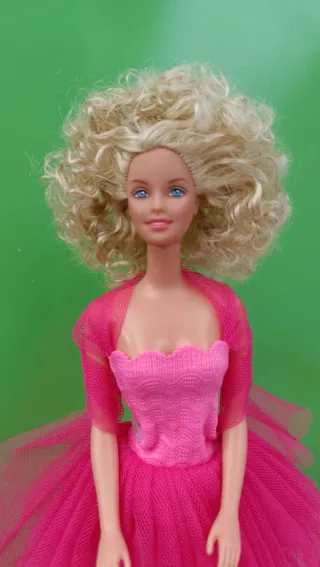 Barbie con pelo customizado