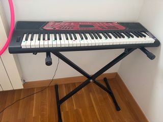 Piano RockJam con soporte