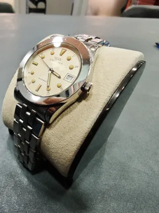 Reloj Enigma Automático Beige y Plateado