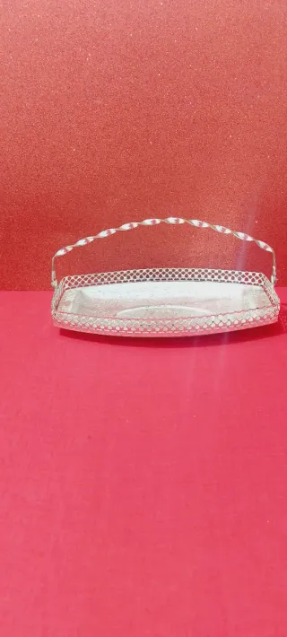 Bandeja decorativa con asa