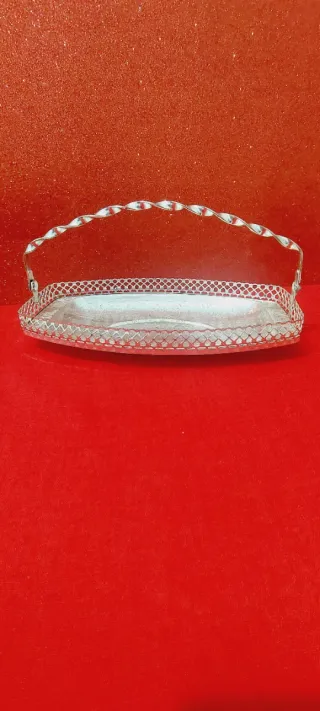 Bandeja decorativa con asa