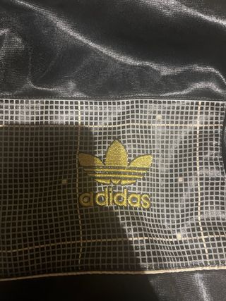 Chaqueta Adidas Chile 62 Vintage Negra Dorada