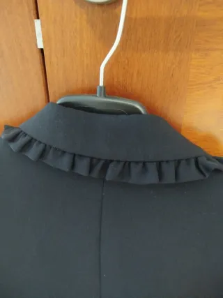 Americana azul marino con volante