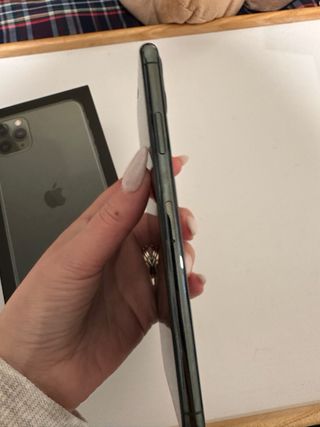 iPhone 11 Pro Max Verde/Cinza Espacial