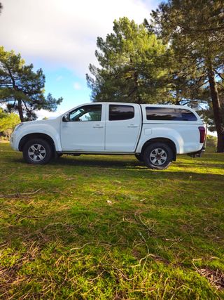Isuzu D-Max 2016