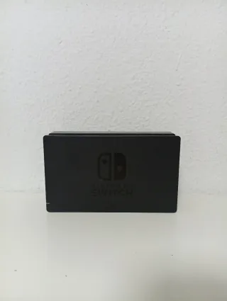 Nintendo Switch Completa con Joy-Cons de regalo