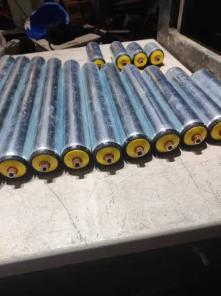 Rodillos metálicos en  gravedad