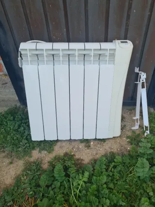 Radiador Eléctrico Calor Azul Blanco