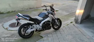 Suzuki GSR 600 2008 Plata 26.500 km