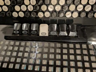 Accordeon a bottoni - 120 Bassi