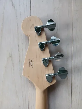 Squier FSR Sonic Bronco Shell Pink