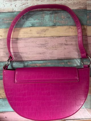 Bolso rosa efecto piel cocodrilo
