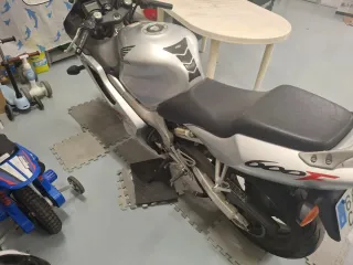 Honda CBR F Vendo o cambio