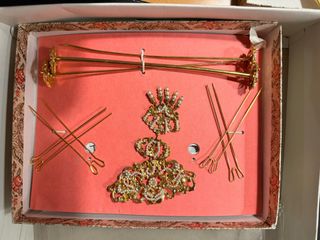 Pinchos y gancho fallero dorado