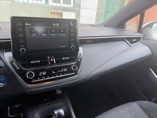 Toyota Corolla STYLE 1.8 125H