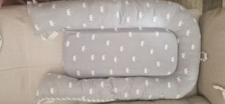 Cuna nido bebé gris