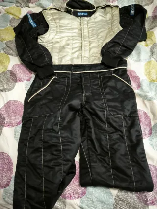 Mono competición Sparco negro y blanco