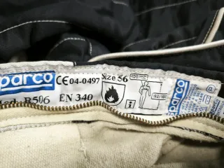 Mono competición Sparco negro y blanco