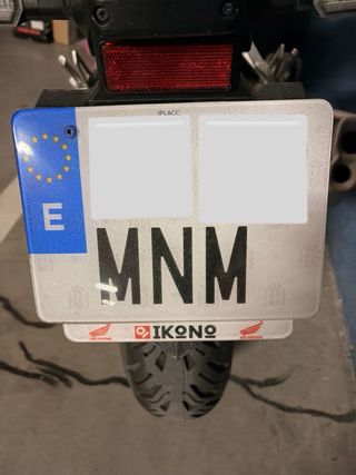 Honda CB500F Hornet Roja y Negra