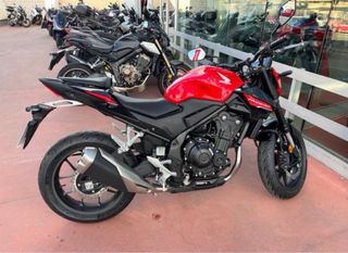 Honda CB500F Hornet Roja y Negra