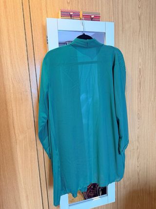 Cárdigan verde plisado talla única