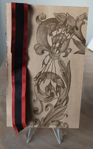 Antiguo documento Falange 1940 con cinta