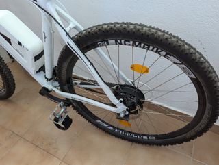 Bicicleta Eléctrica Montaña NCM 29