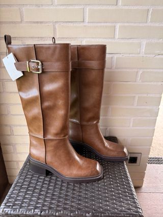 Botas altas Zara marrones