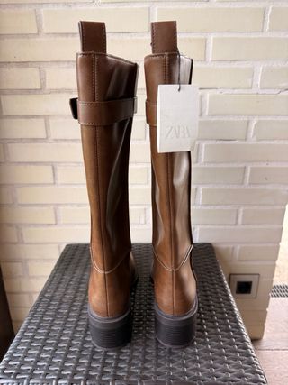 Botas altas Zara marrones