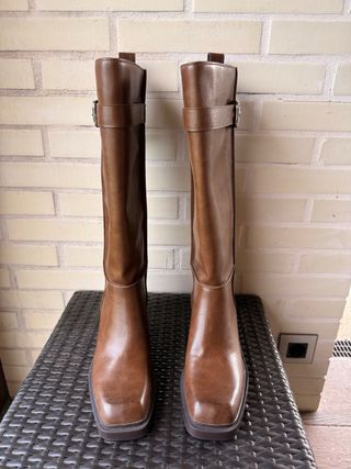 Botas altas Zara marrones