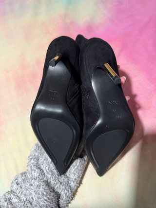 Botines Zara Ante Tacón Dorado Talla 35