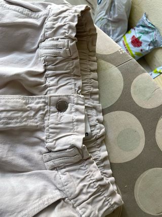 Pantalón vaquero beige