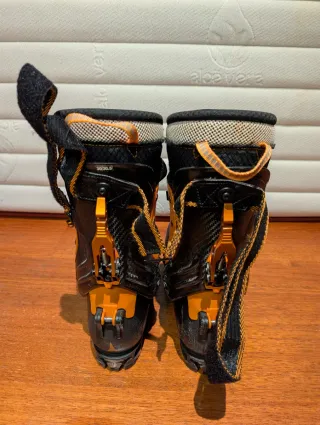 Botas Esquí Travesía Atomic Backland Carbon