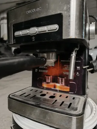 Cafetera Cecotec Espresso 20 Matic