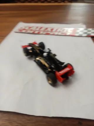Scalextric Compact Renault F1 R28 escala 1 43