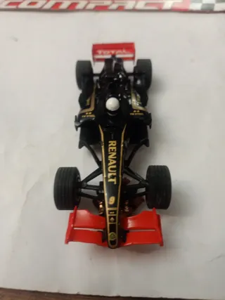 Scalextric Compact Renault F1 R28 escala 1 43
