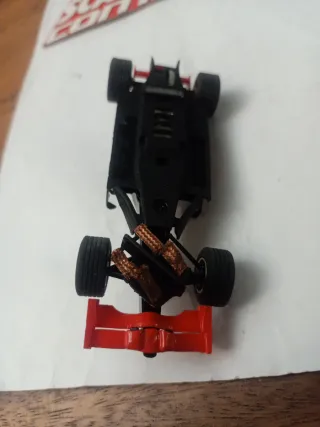 Scalextric Compact Renault F1 R28 escala 1 43