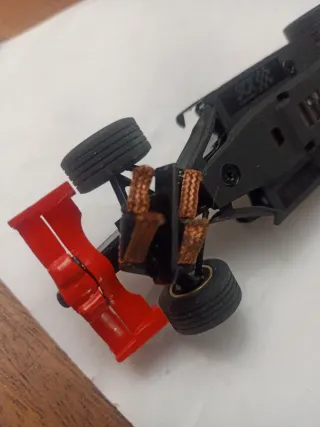 Scalextric Compact Renault F1 R28 escala 1 43