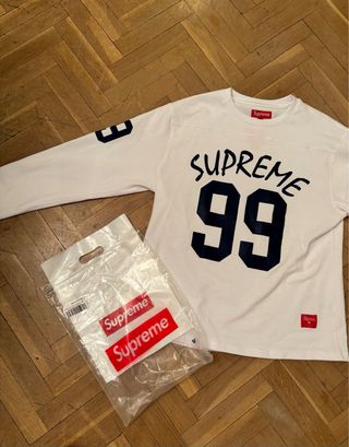 Supreme Longsleeve