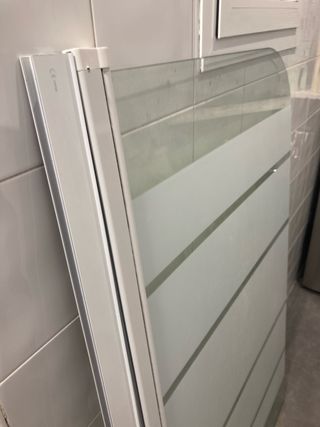Puerta de cristal abatible para baño